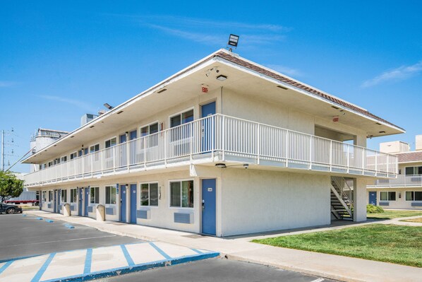 Exterior - Motel 6 Williams, CA (Williams)