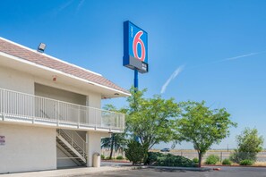 Exterior - Motel 6 Williams, CA (Williams)