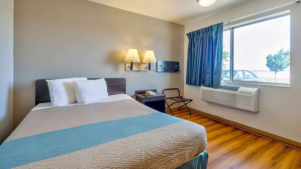 免費有線上網、床單