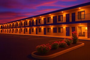 Exterior - Days Inn by Wyndham Rock Springs (Rock Springs)