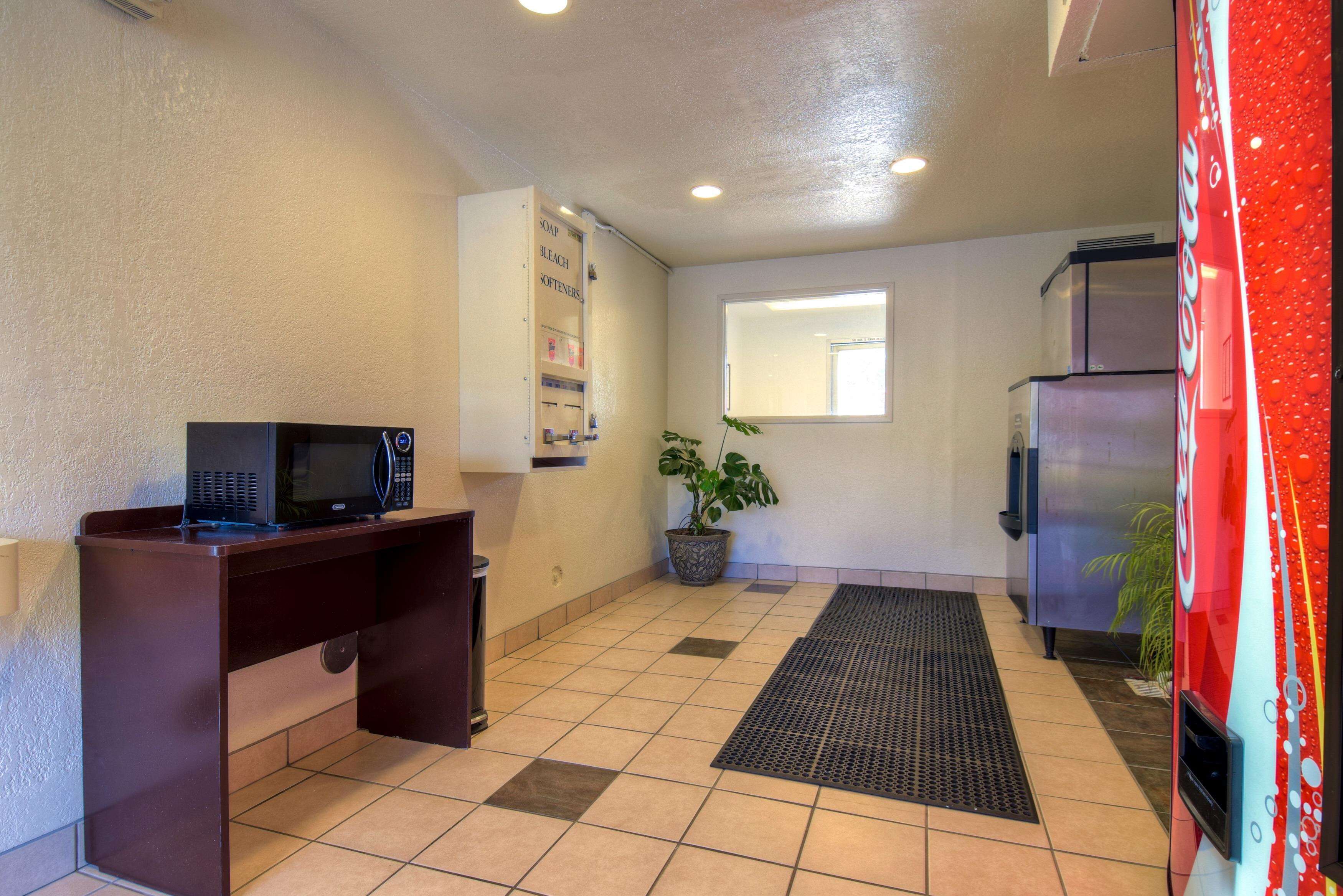 ماكينة بيع آلية