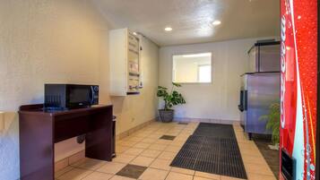 ماكينة بيع آلية