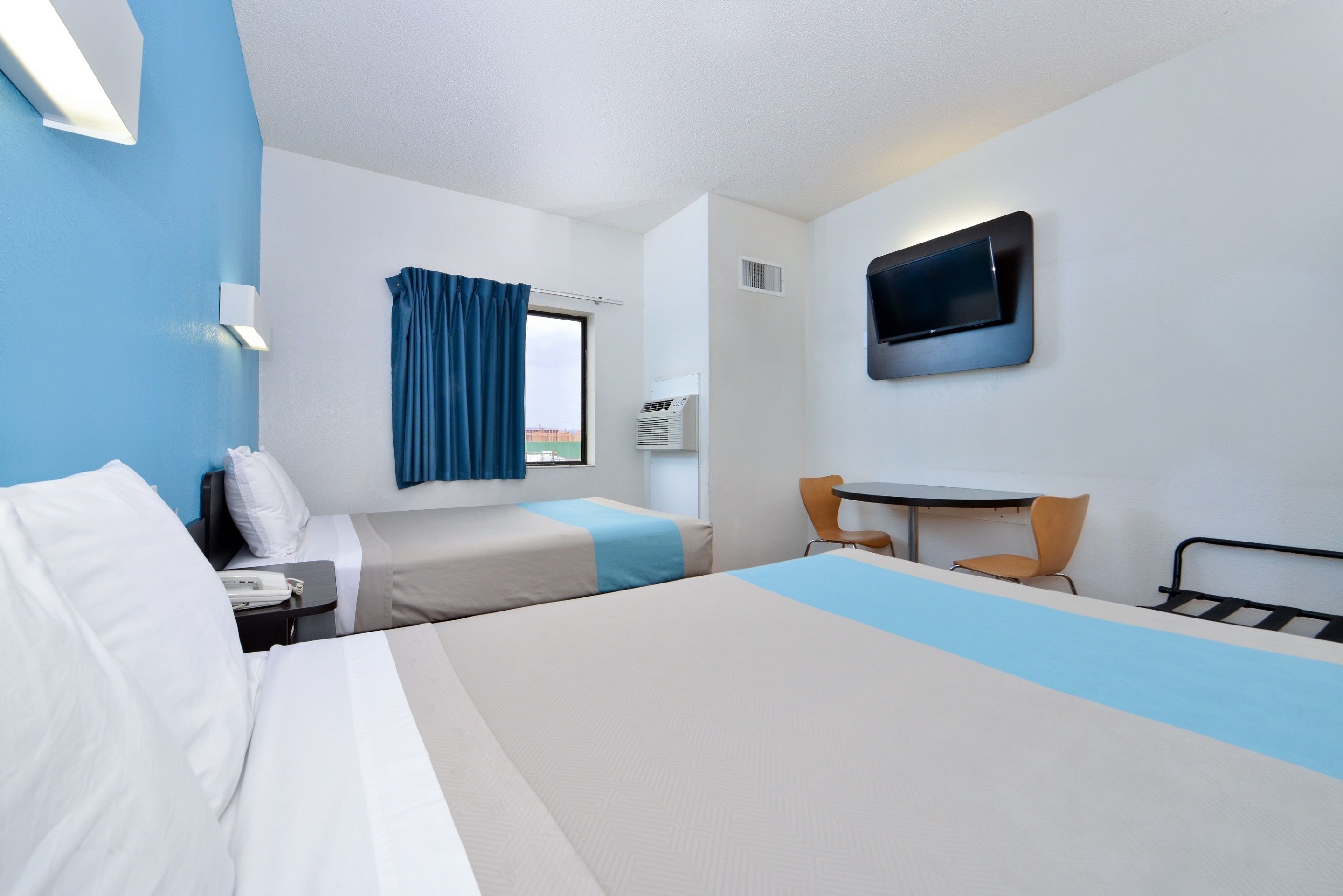 Free WiFi, bed sheets, alarm clocks