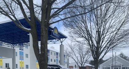 Days Inn by Wyndham Penn State