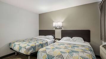 Bàn, khu vực làm việc phù hợp cho laptop, bộ trải giường