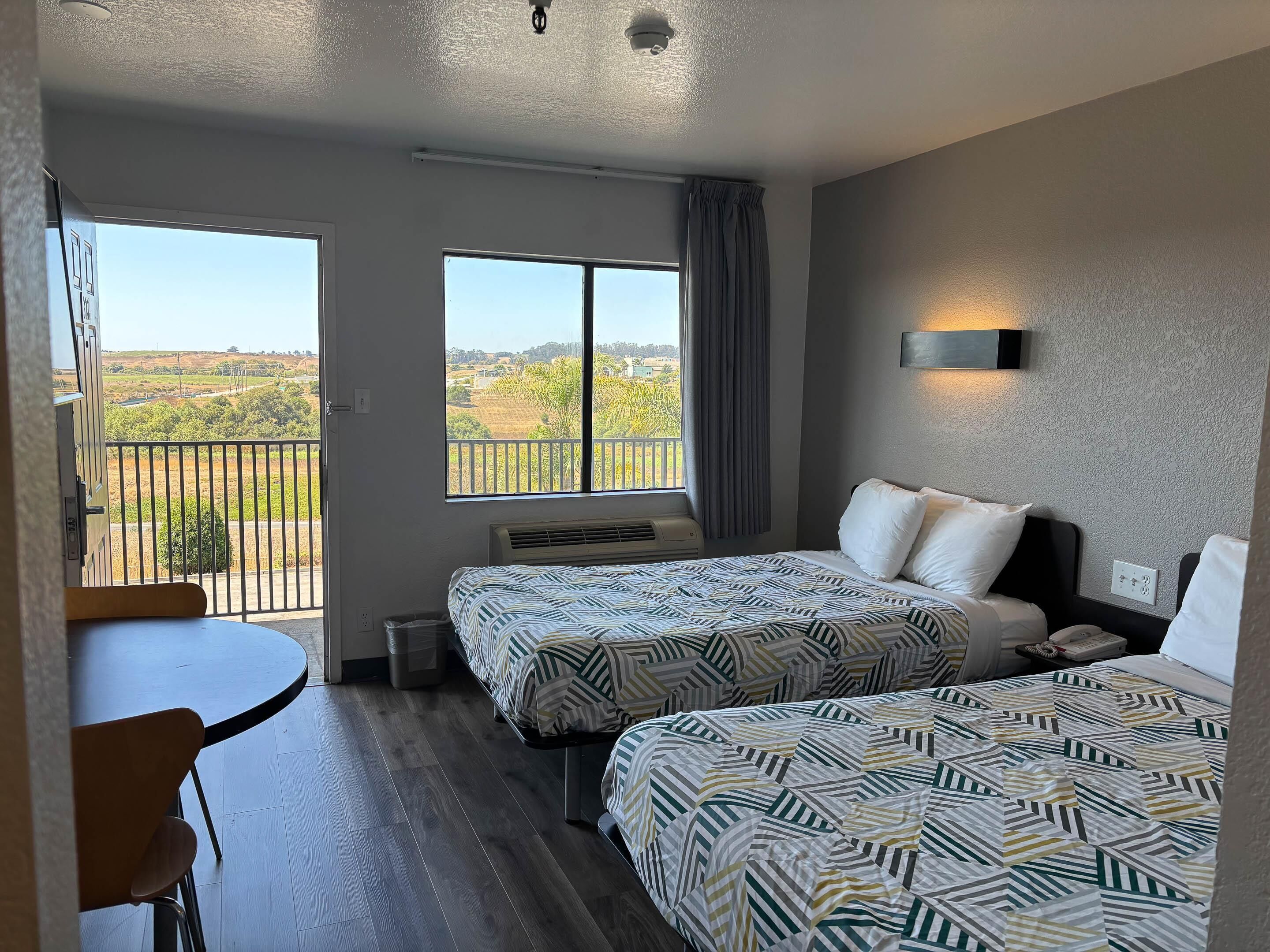 Wi-Fi gratuit, draps fournis