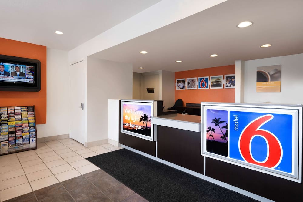 Motel 6 Santa Maria, CA - North