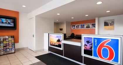 Motel 6 Santa Maria, CA - North