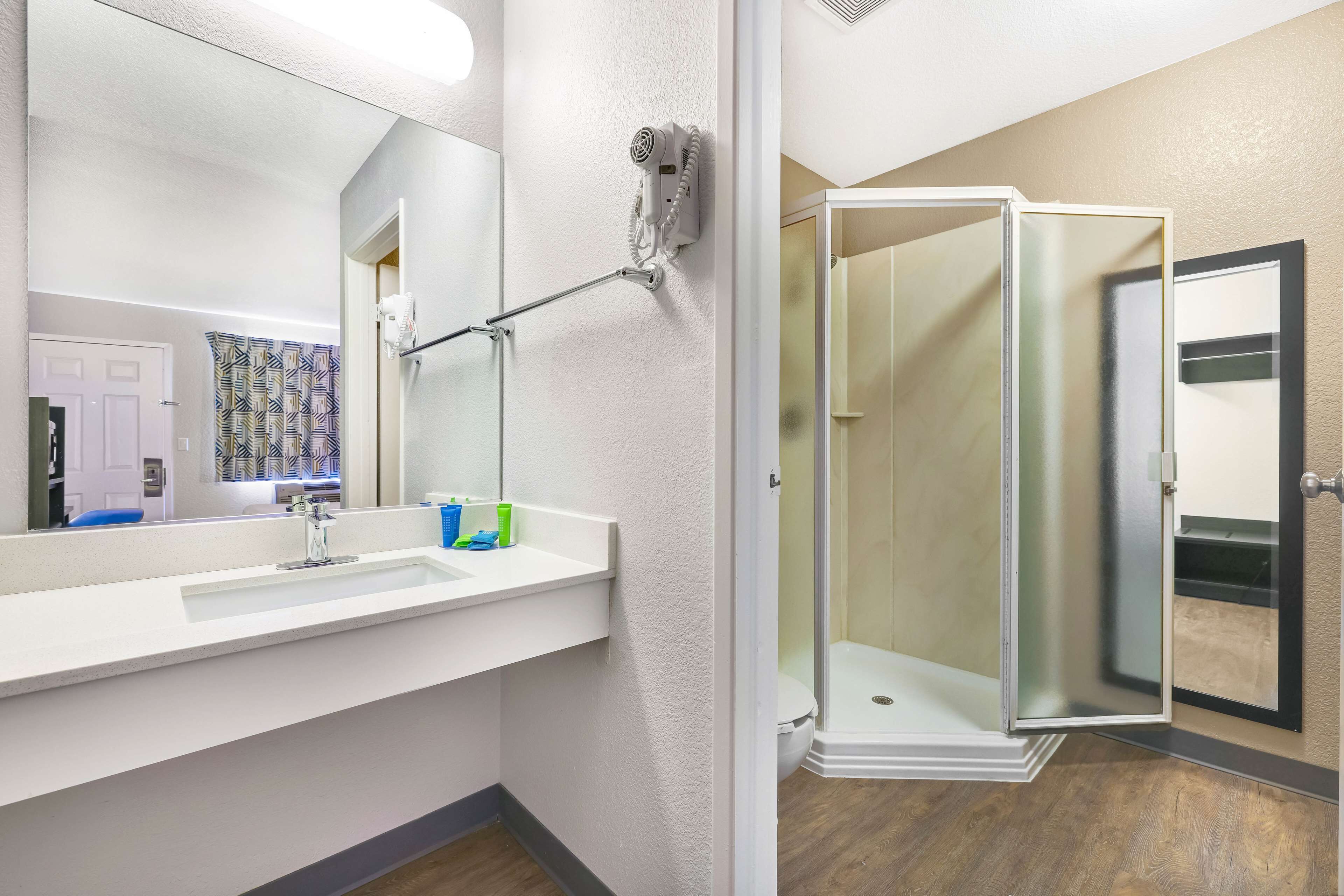 Foto - Motel 6-Kirkland, WA - North Kirkland