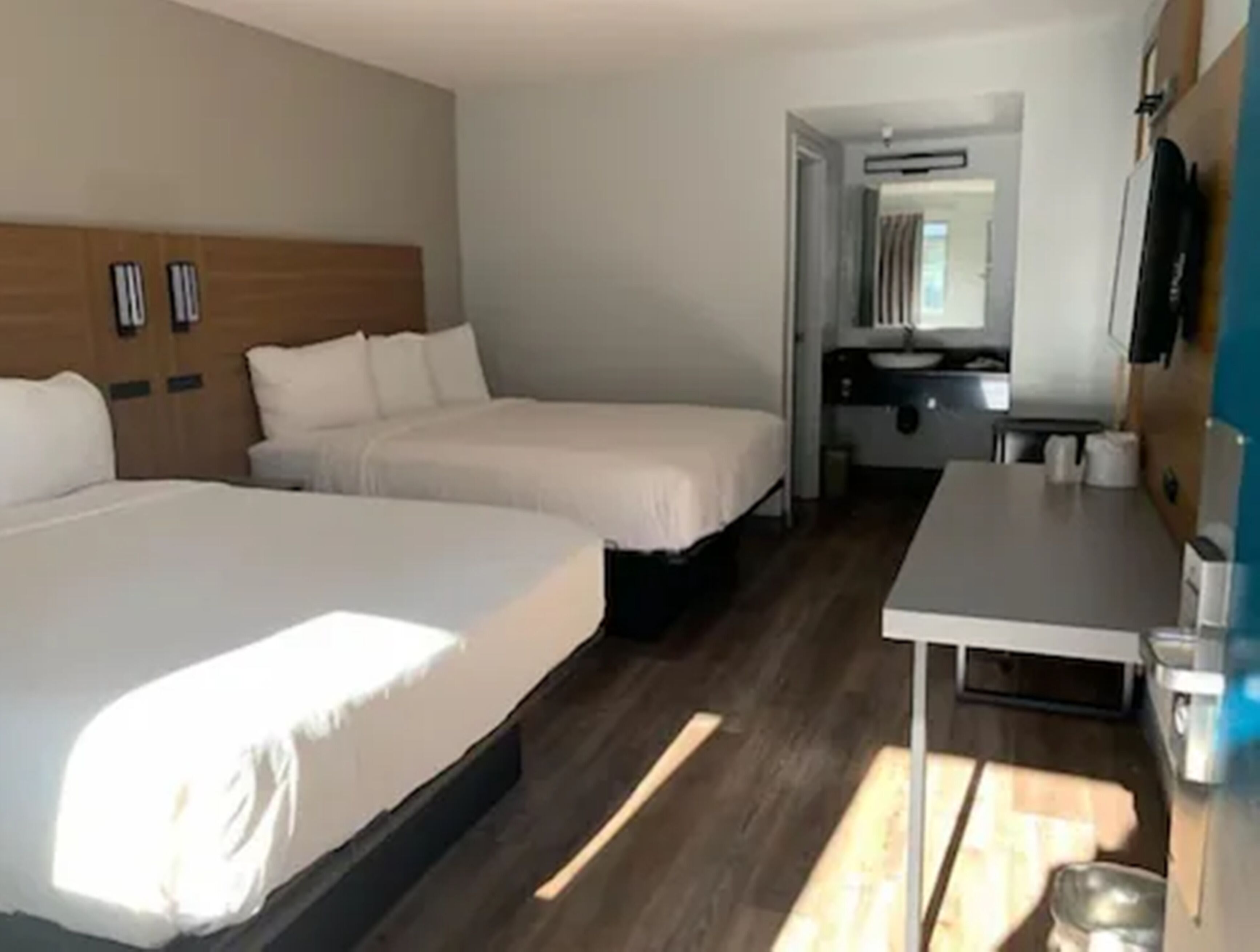 Escritorio y wifi gratis 