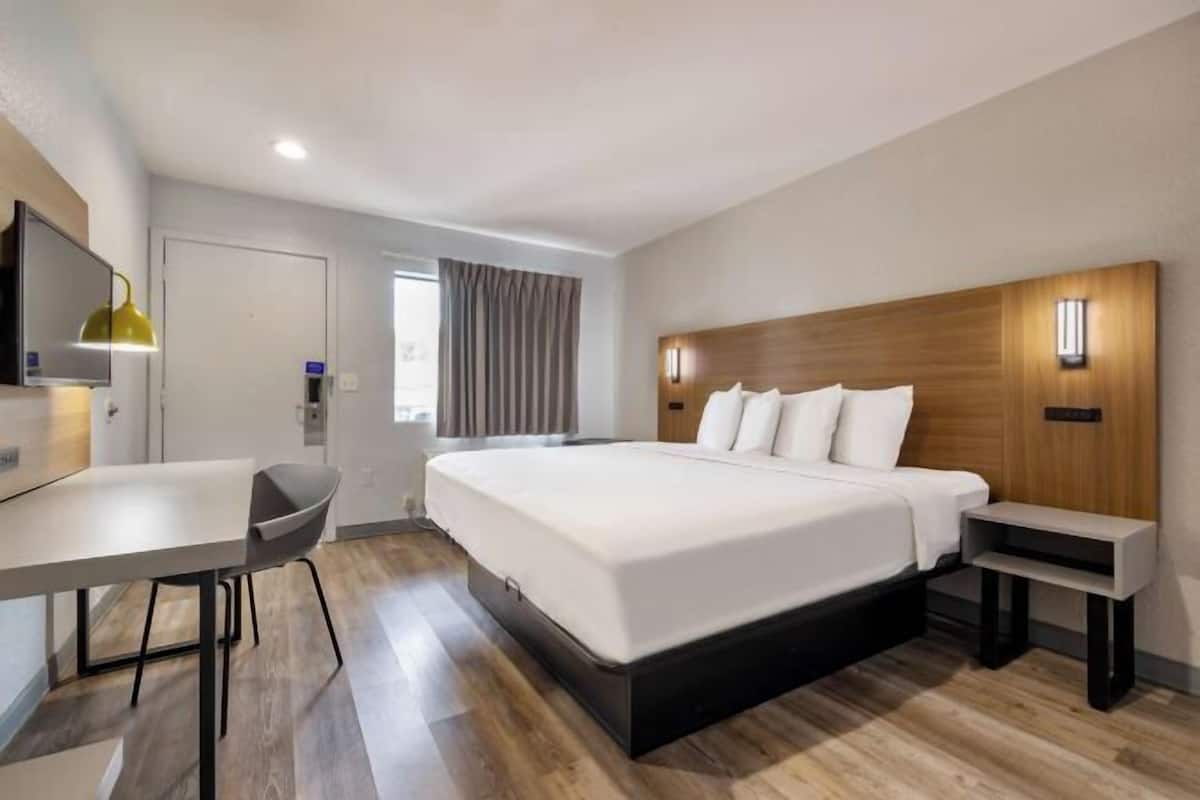 Bureau, accĂšs au Wi-Fi (inclus)