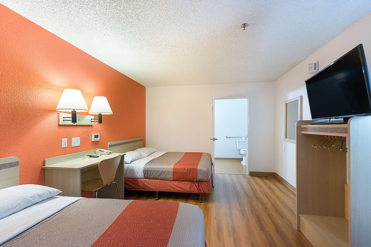 Wifi gratis y ropa de cama