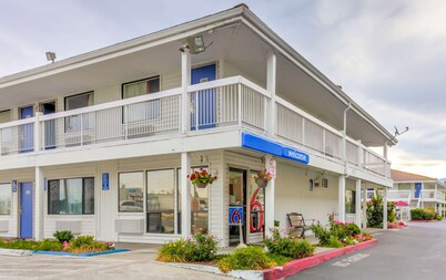 Motel 6 Medford, OR - North