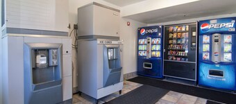 Motel 6 Roseville, MN - Minneapolis North