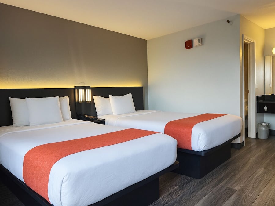 Free WiFi, bed sheets