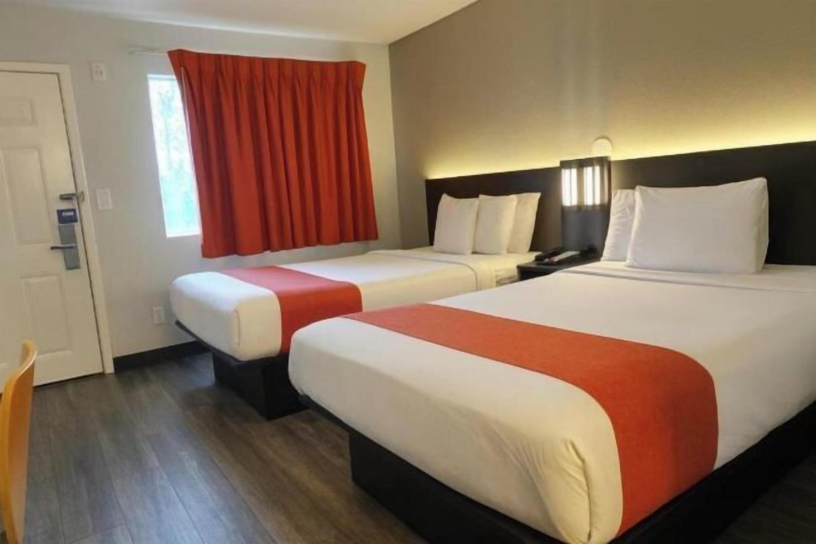 Truy cập Internet không dây miễn phí, bộ trải giường 