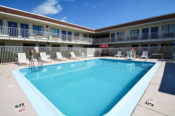 Seasonal outdoor pool