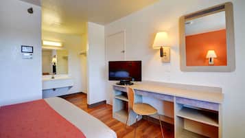 Free WiFi, bed sheets