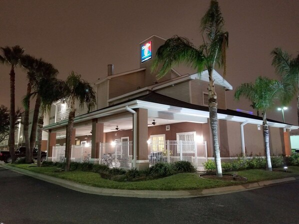 Exterior - Studio 6 Mcallen, TX (McAllen)