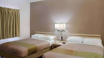 Decoración personalizada, muebles diferentes y escritorio 