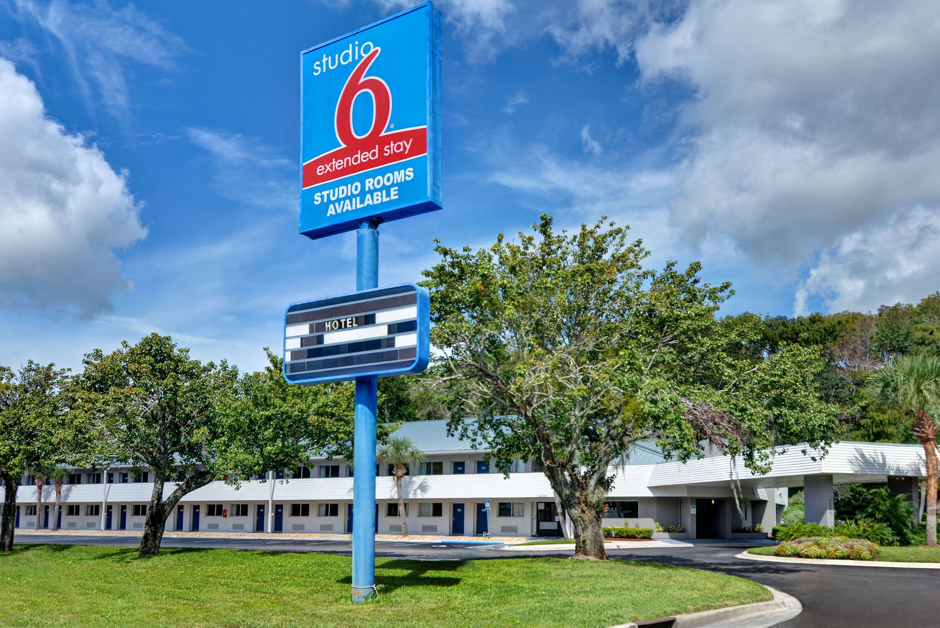 Photo - Studio 6-Jacksonville, FL - Baymeadows