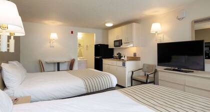 Suburban Studios Mentor - Cleveland Northeast