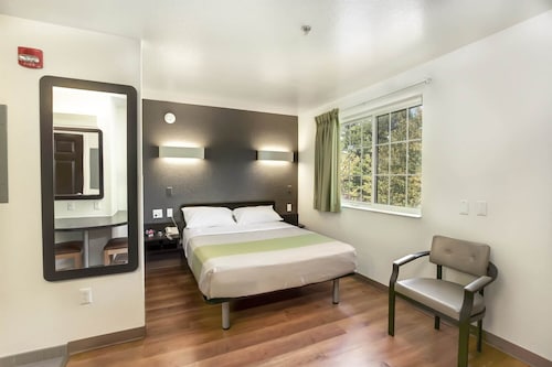 新澤西東不倫瑞克 - 紐約區 6 號開放式客房酒店