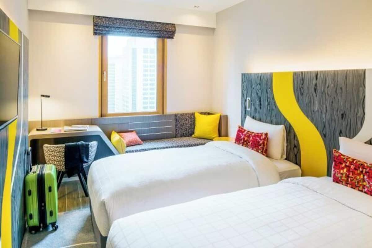 1 bedroom, premium bedding, free minibar items, in-room safe
