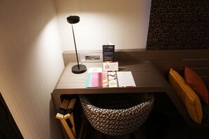 Ropa de cama de alta calidad y minibar (con algunos artículos gratuitos)