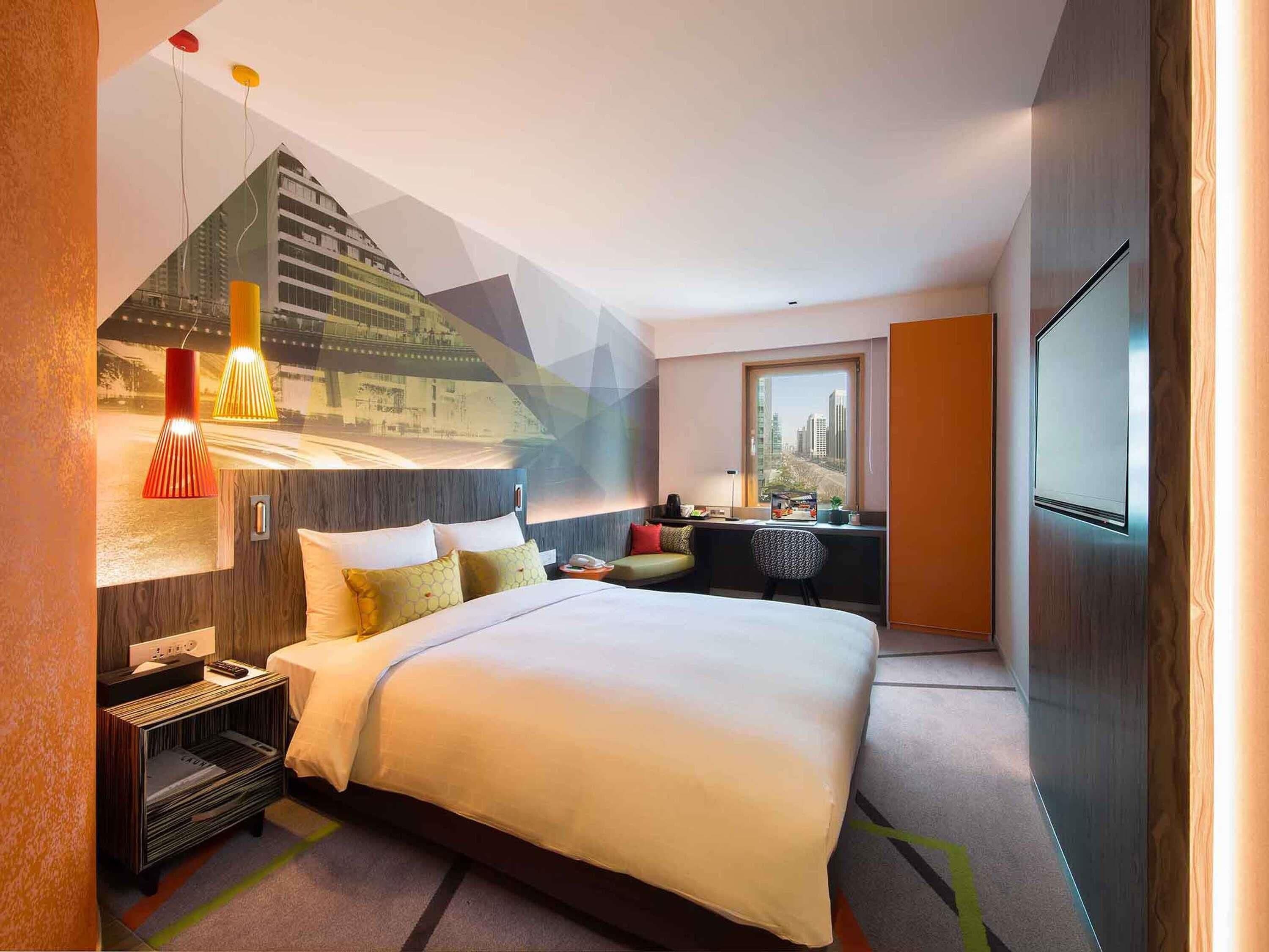 Superior Room, 1 Double Bed | Premium bedding, free minibar items, in-room safe, desk