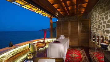 Espace de soins pour les couples, soins corporels, soins d'hydrothérapie
