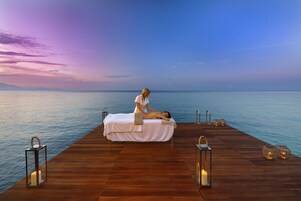 双人护理室、身体护理、水疗法、芳香疗法、热石按摩、深层组织按摩