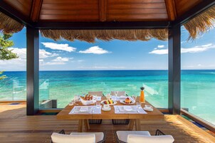 皇家别墅, 2 间卧室 (Infinity) | 早餐区 | 包含每日欧式早餐