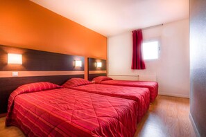 Desk, blackout drapes, soundproofing, free WiFi - Hotel Premiere Classe Orly Rungis (Rungis)