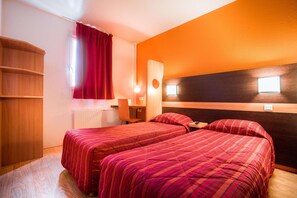 Desk, blackout drapes, soundproofing, free WiFi - Hotel Premiere Classe Orly Rungis (Rungis)