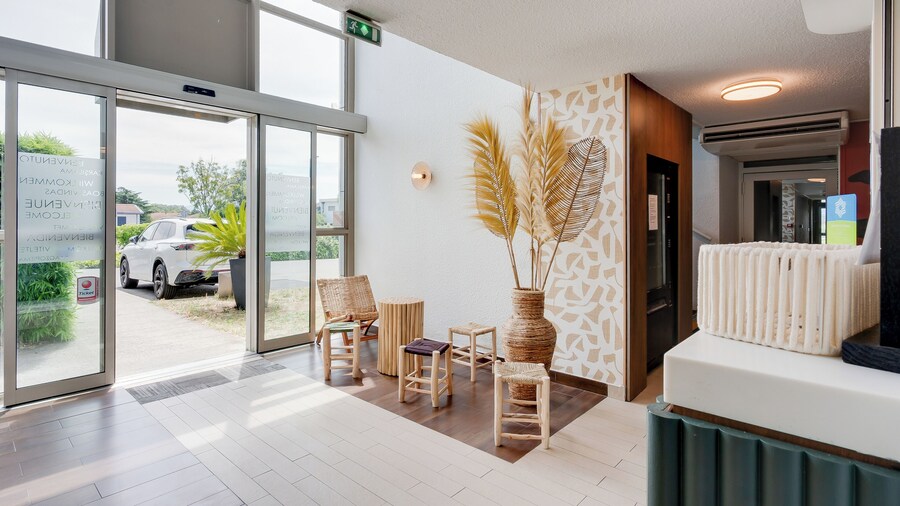 Sure Hotel by Best Western Valence Nord