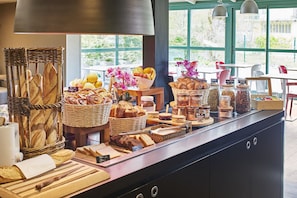 Daily buffet breakfast (EUR 12 per person)