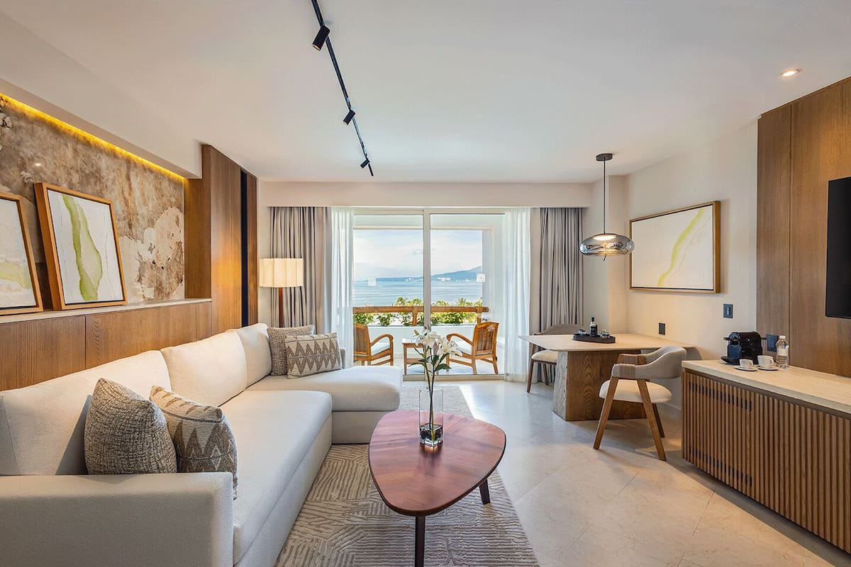 Ropa de cama de alta calidad, edredón y minibar