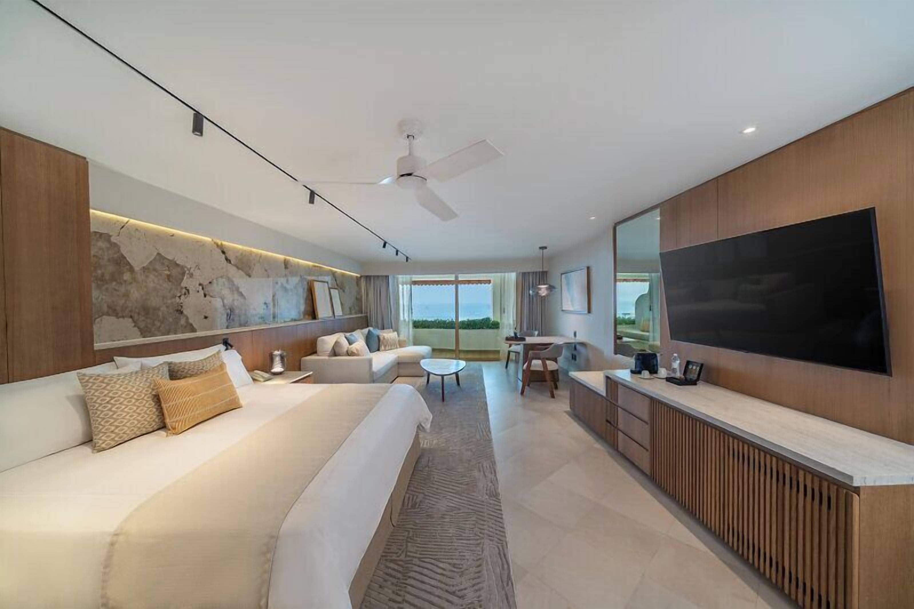 Grand Terrace Suite | Ropa de cama de alta calidad, edredón y minibar 