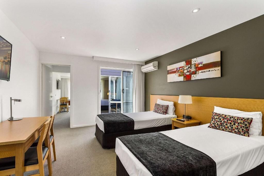 Minibar, desk, blackout drapes, soundproofing