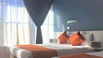 標準雙人或雙床房 (Motel) | 1 間臥室、布置獨特、筆電工作空間、熨斗/熨衣板