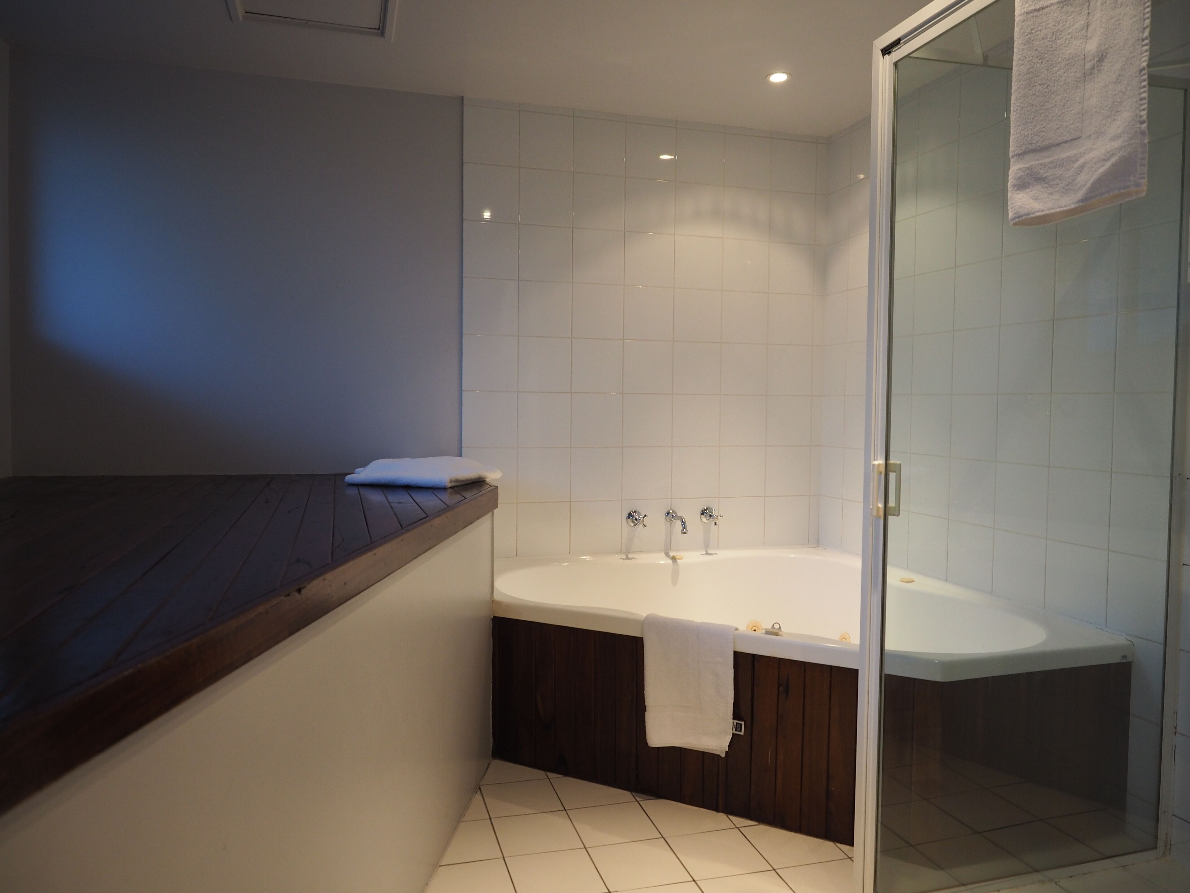 King Spa Room | Private spa tub