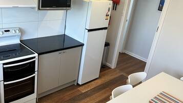 Economy House | Dining room