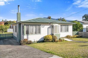 Economy House | Exterior - Waterfront Lodge Motel (Lutana)