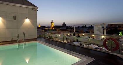 Hotel Sevilla Center