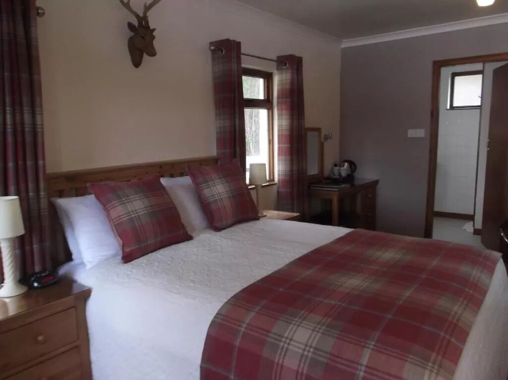 Habitación doble, baño privado, vistas al lago (First Floor) | Ropa de cama