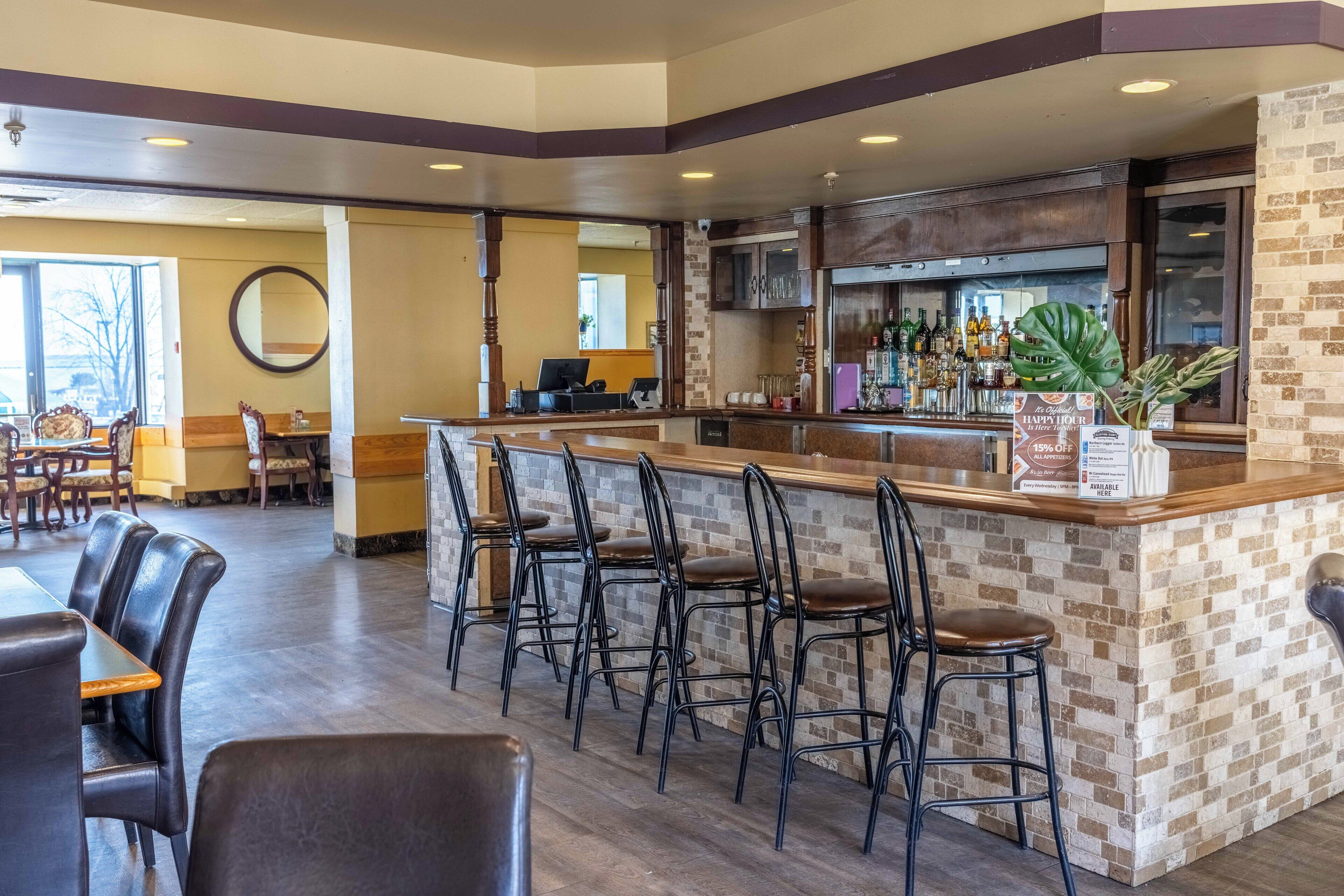 Breakfast, lunch and dinner served