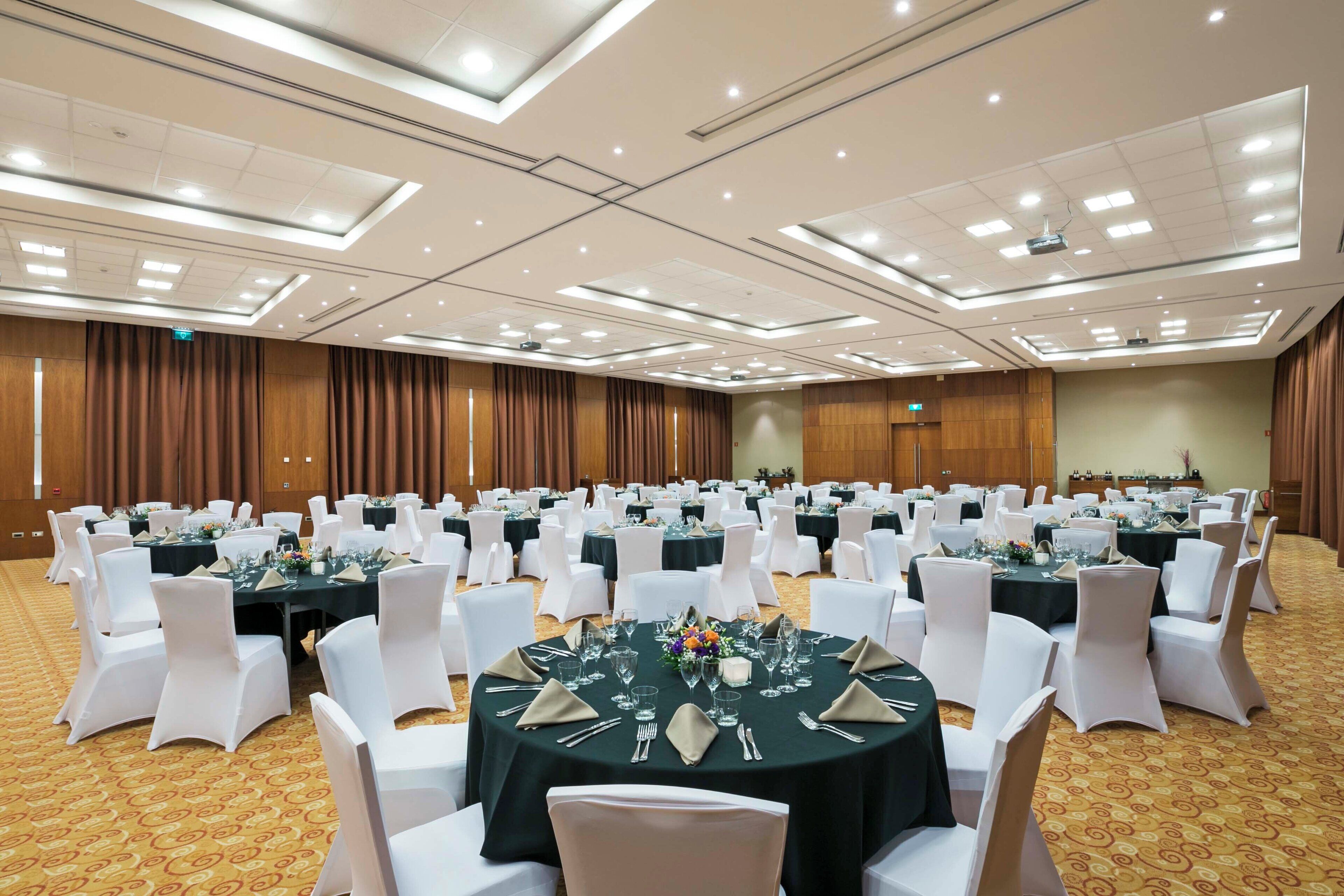 Photo - Crowne Plaza Brussels Airport by IHG