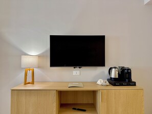 Panoramic Suite, Sea View | Living area