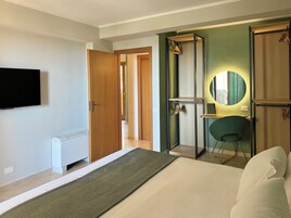 Panoramic Suite, Sea View | Frette Italian sheets, minibar, in-room safe, desk